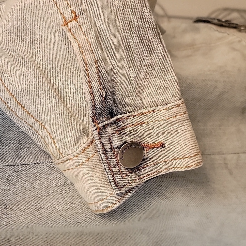 ~RARE~ All About Eve Distressed Denim Jacket w/ Removable Hoodie, size 10, NWOT - Picture 8 of 11